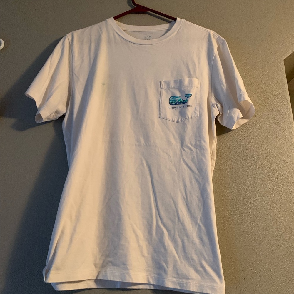 Vineyard Vine T-shirt